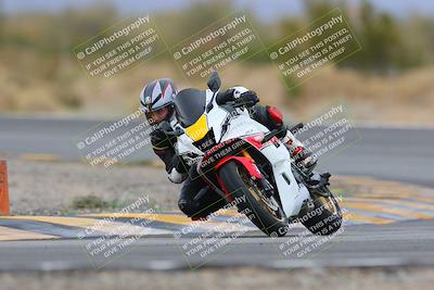 media/Jan-15-2023-SoCal Trackdays (Sun) [[c1237a034a]]/Turn 3 (1115am)/